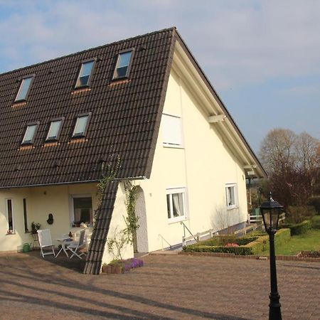 Ferienwohnung Nett Бланкенхайм Екстериор снимка